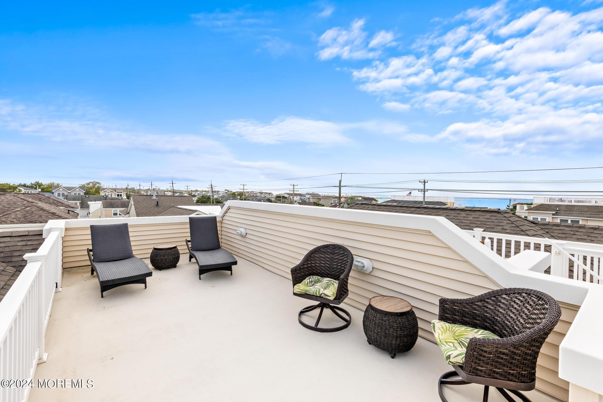 2 E California Avenue, B