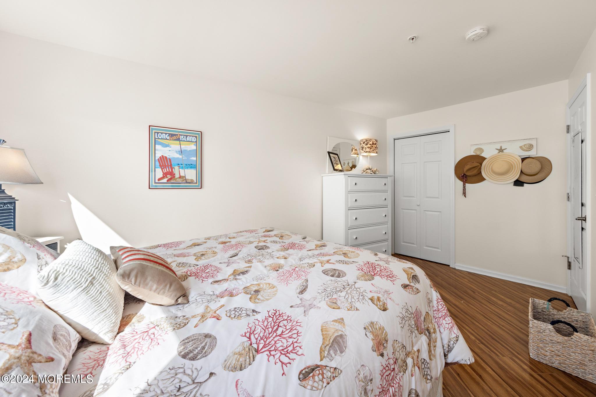 1810 Central Avenue, 5
