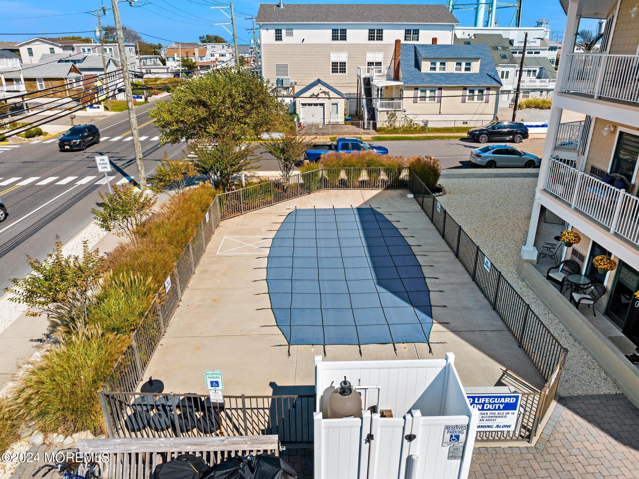 1810 Central Avenue, 5