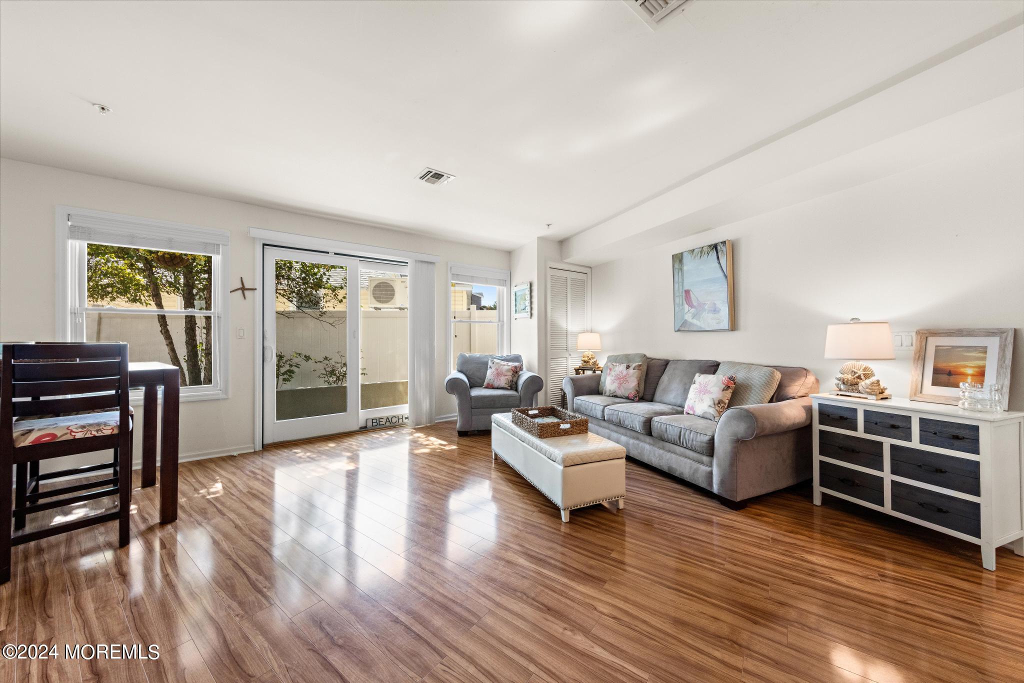 1810 Central Avenue, 5