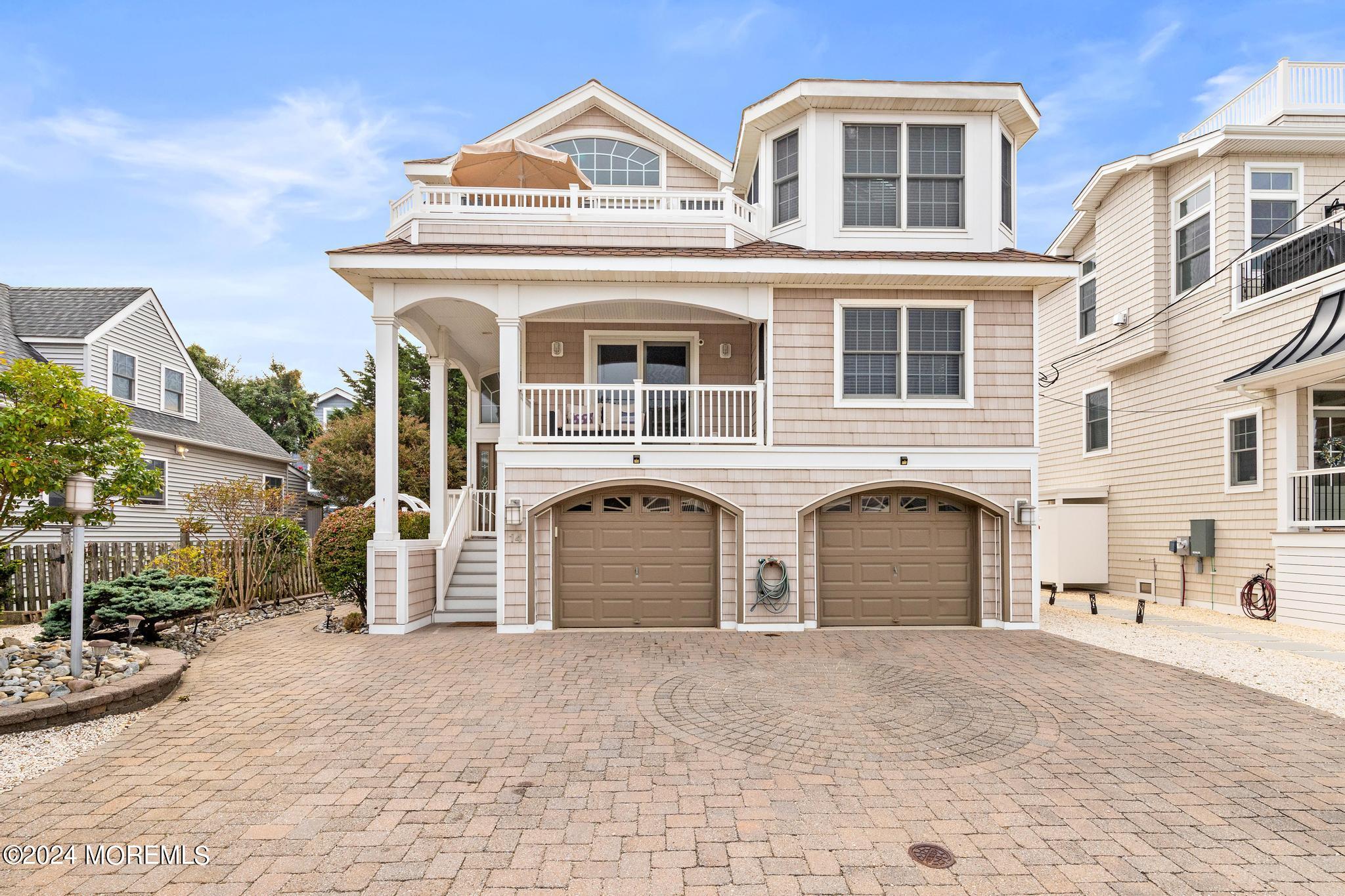 14 E 44th Street