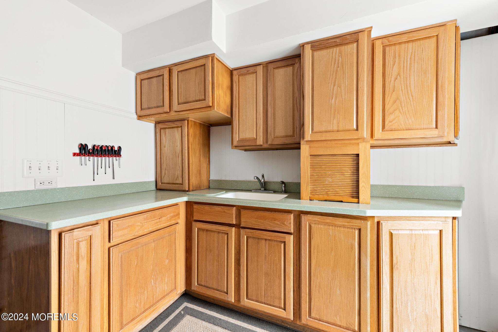 14 E 44th Street