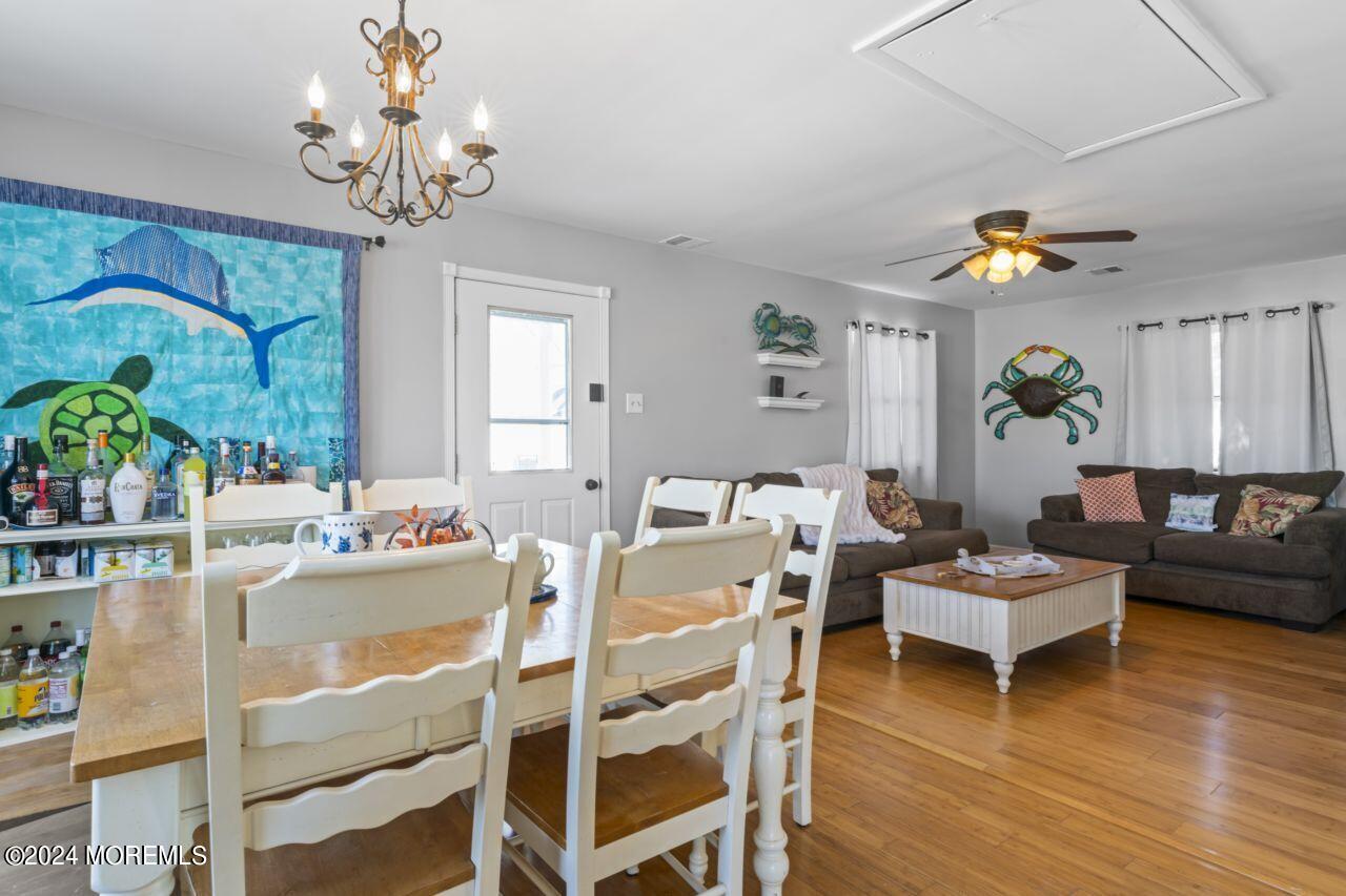 1200 Grebe Court