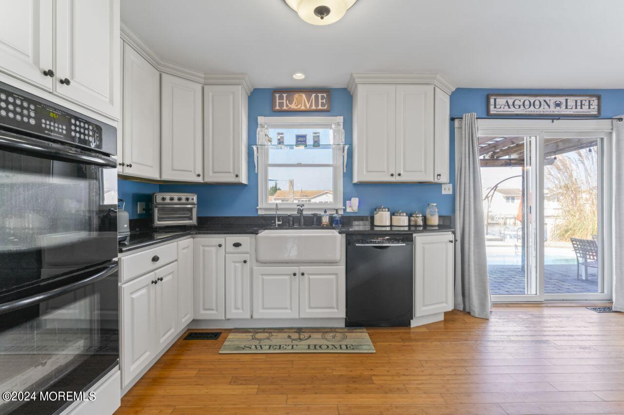 1200 Grebe Court