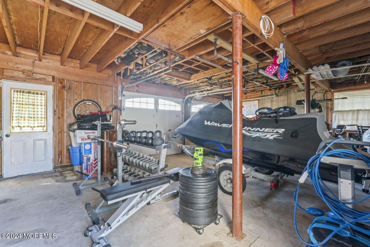 1200 Grebe Court