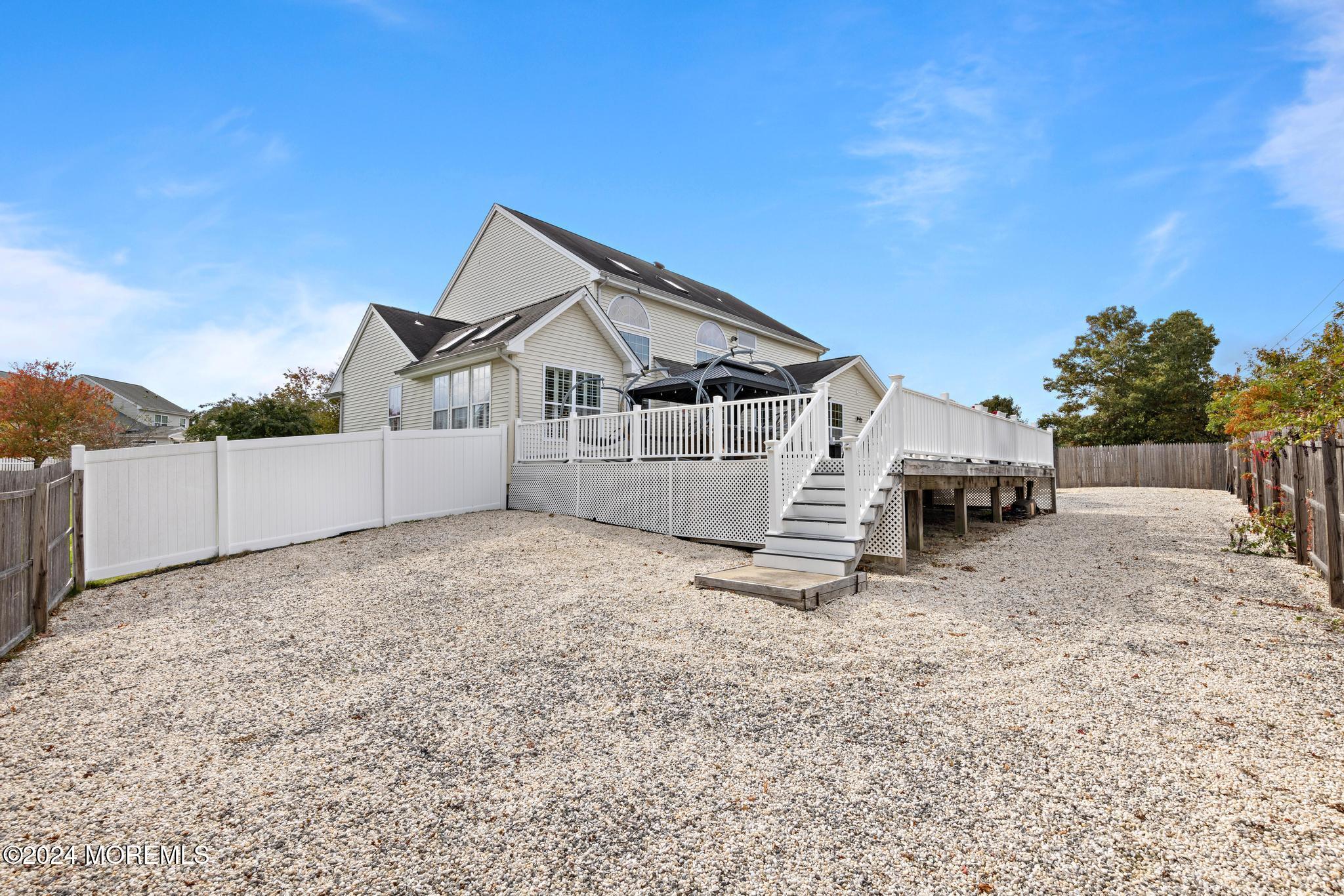 17 Waters Edge Drive