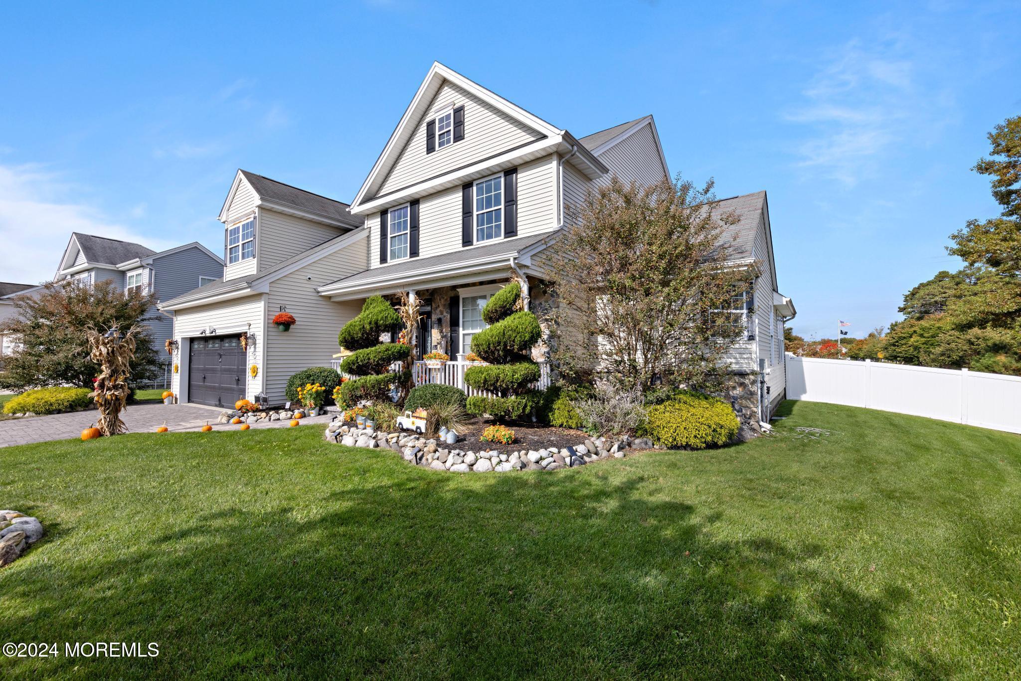 17 Waters Edge Drive