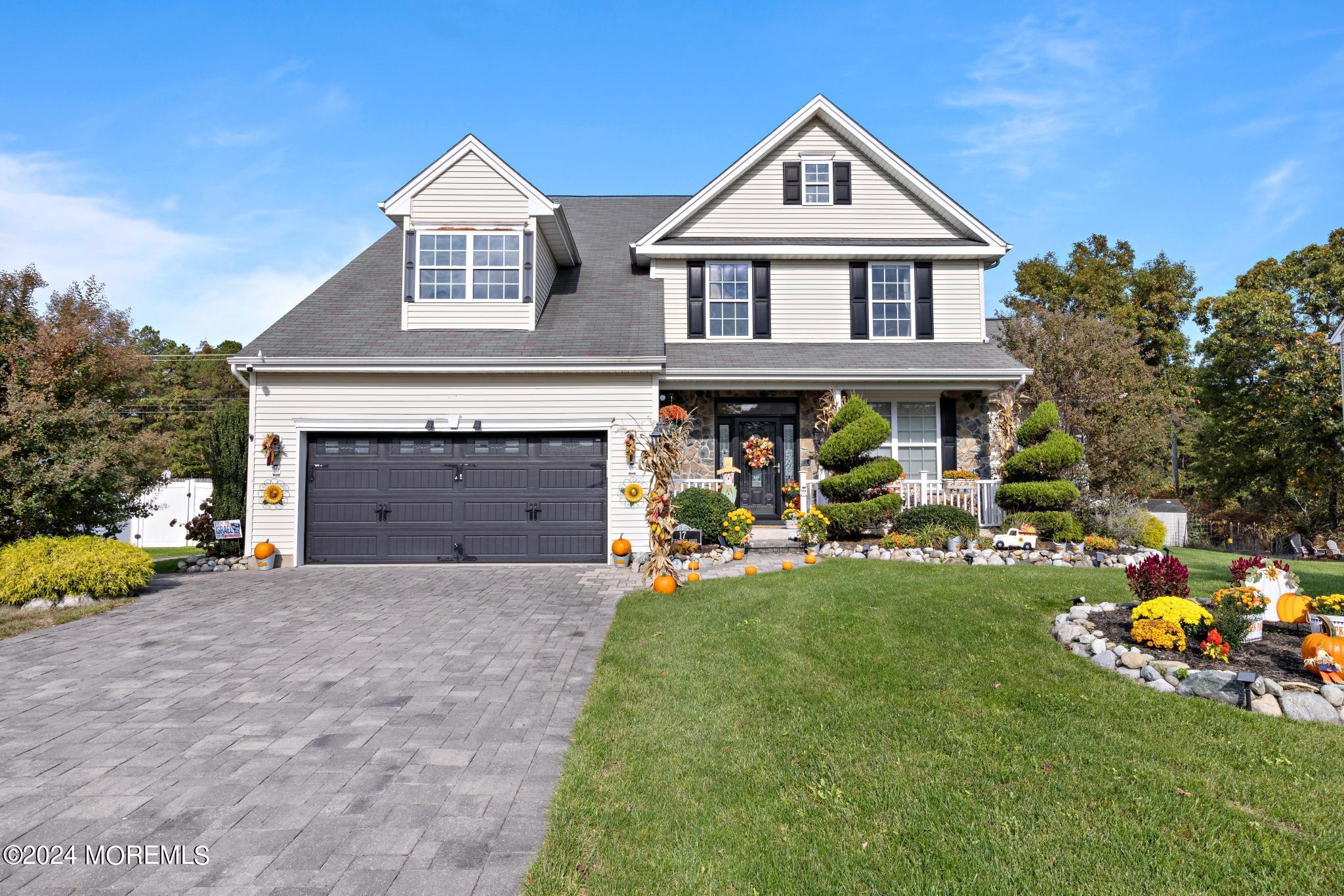 17 Waters Edge Drive