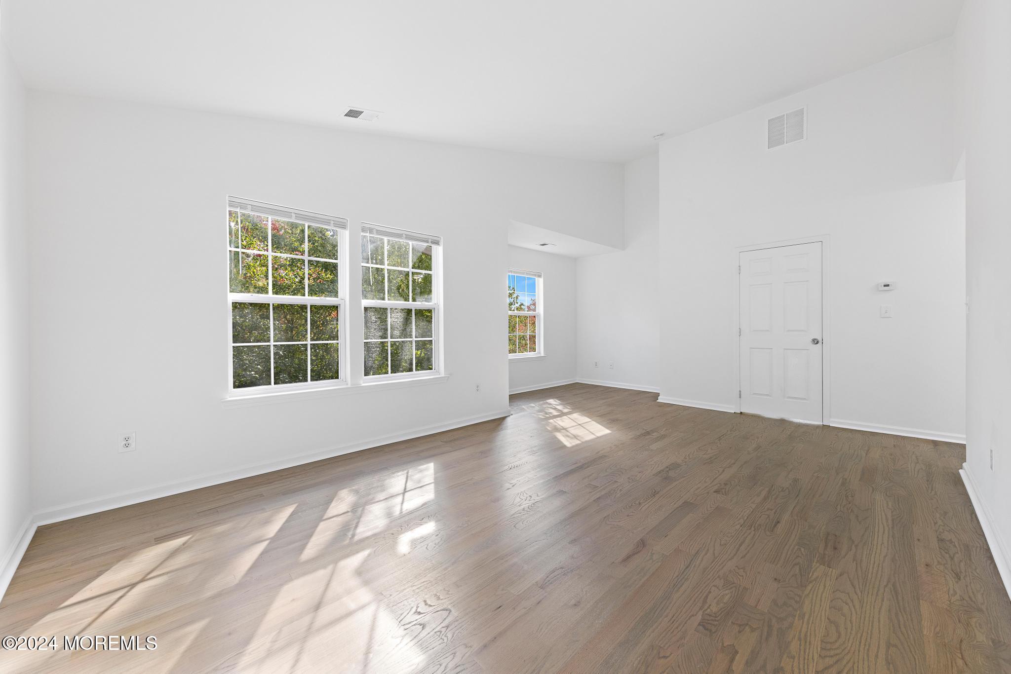 2 Island Breeze Court