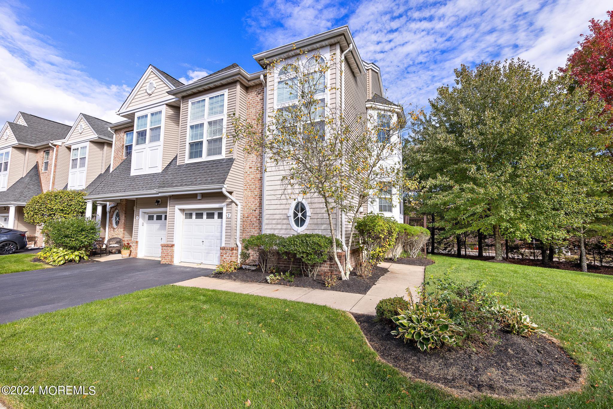 2 Island Breeze Court
