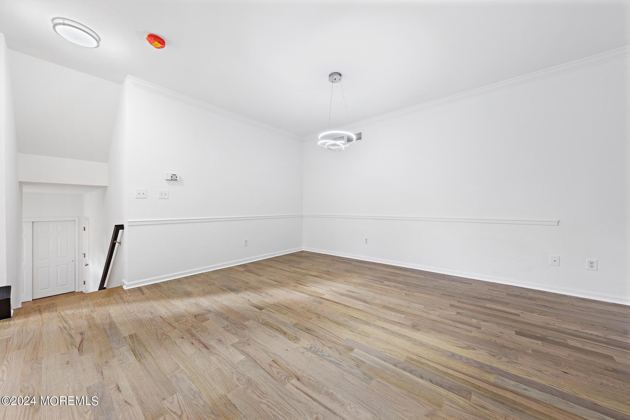 2 Island Breeze Court