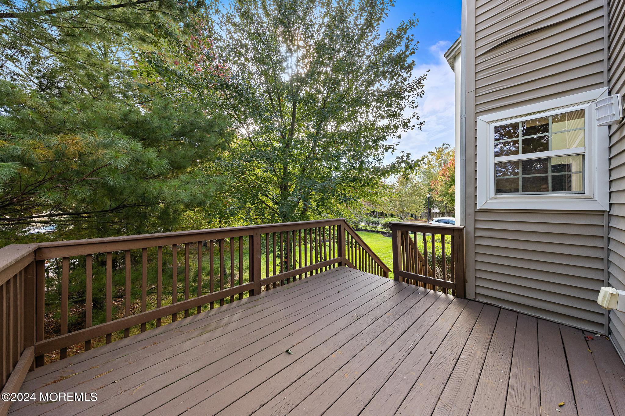2 Island Breeze Court