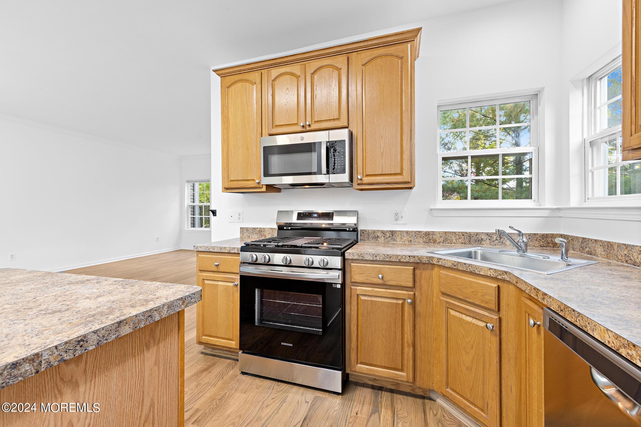 2 Island Breeze Court