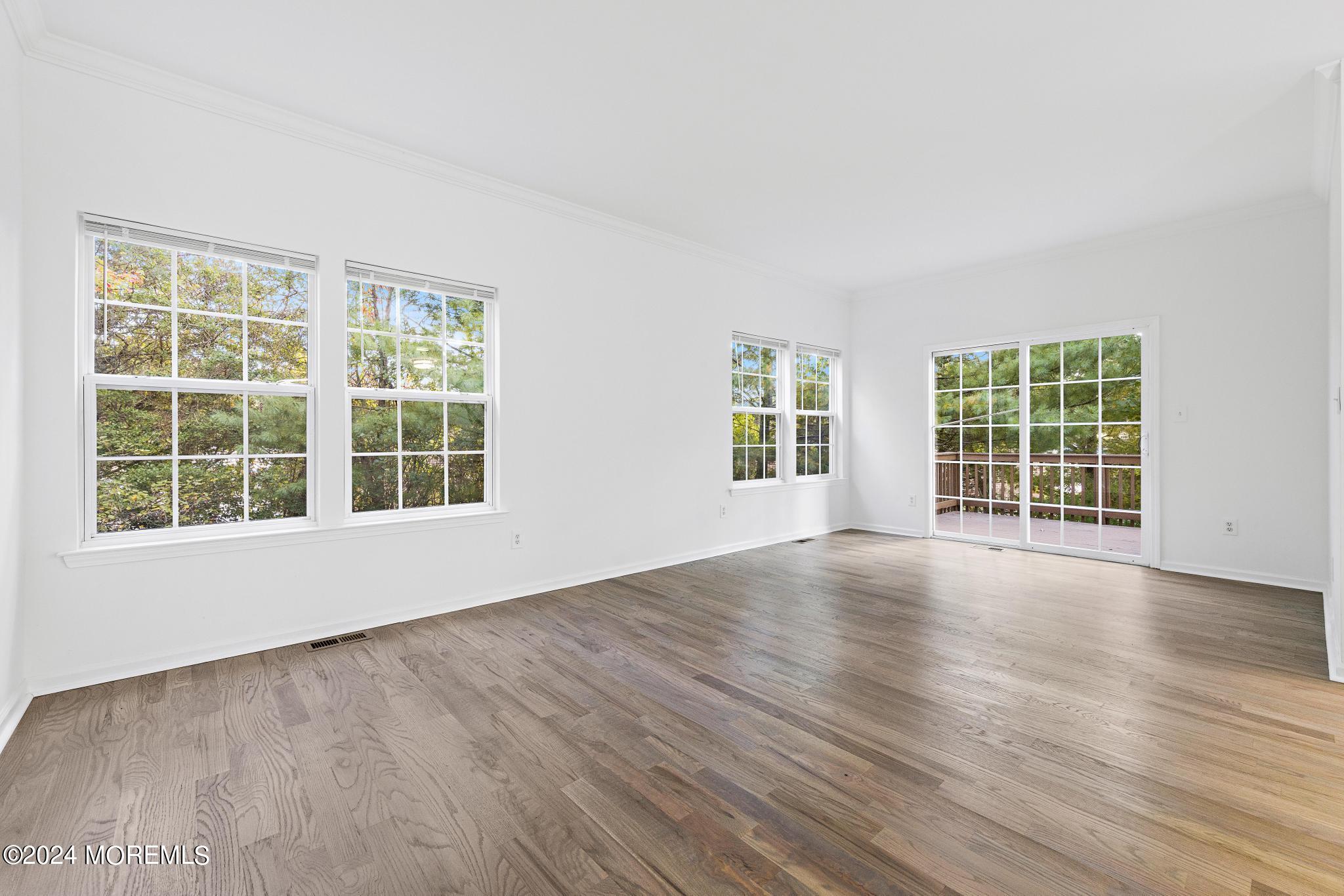 2 Island Breeze Court