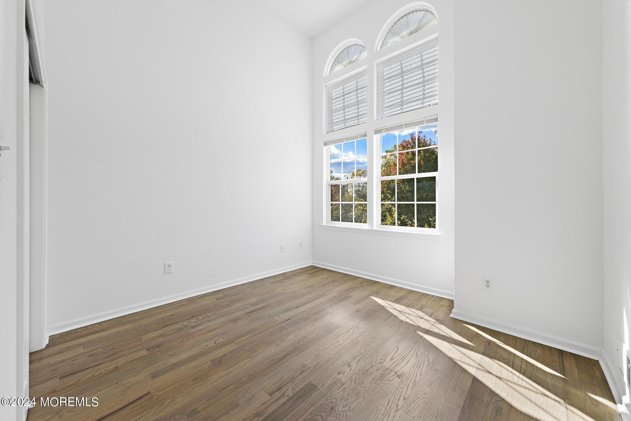 2 Island Breeze Court