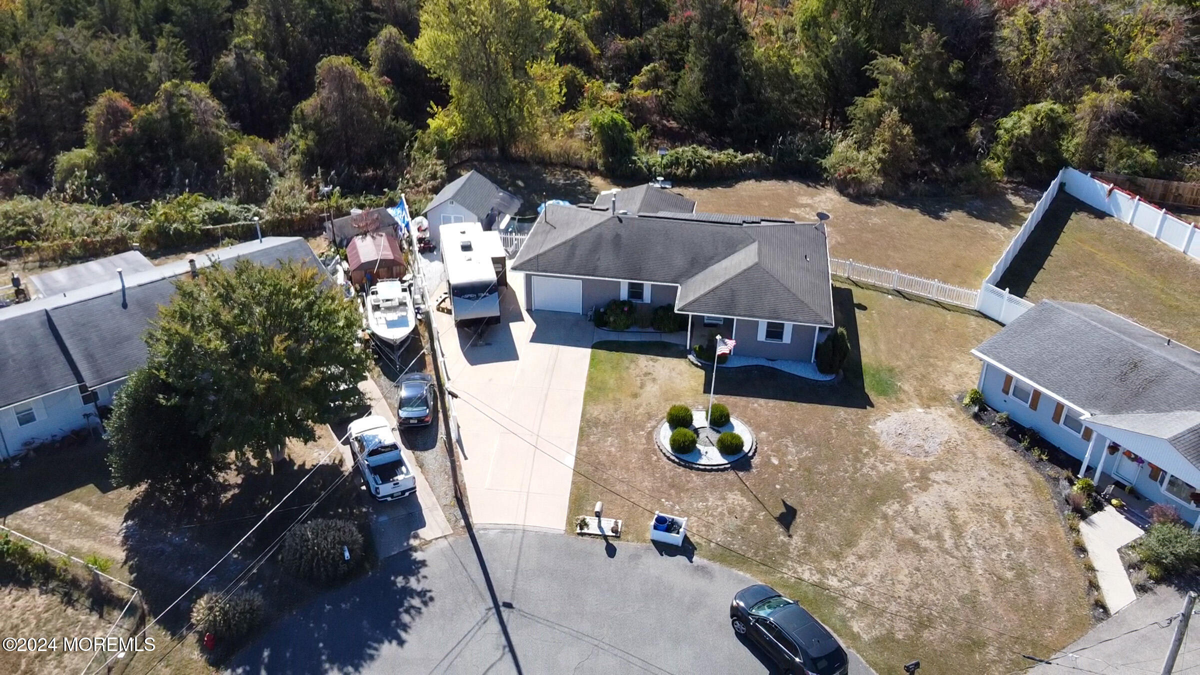 4 Heron Court