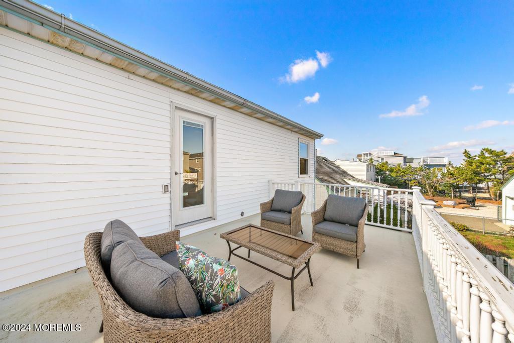 327 N 4th Street