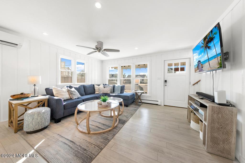327 N 4th Street