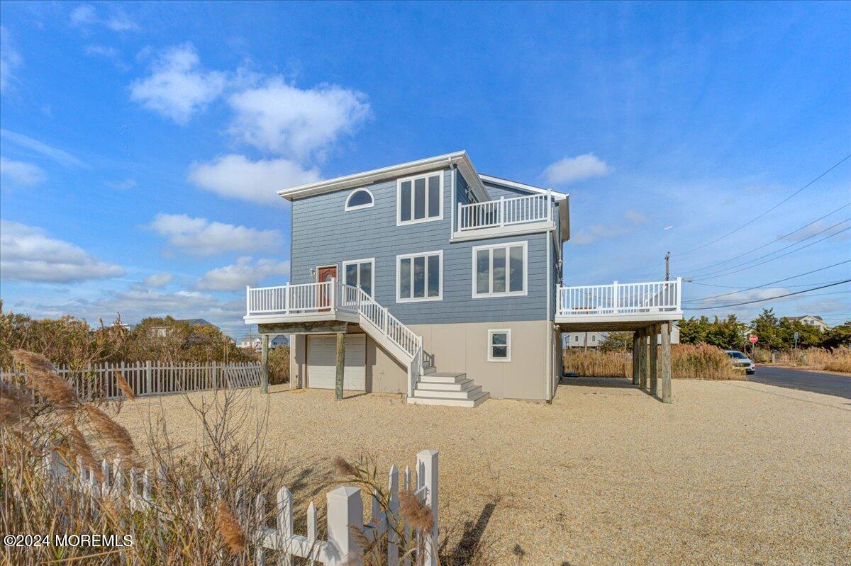 245 S Creek Drive