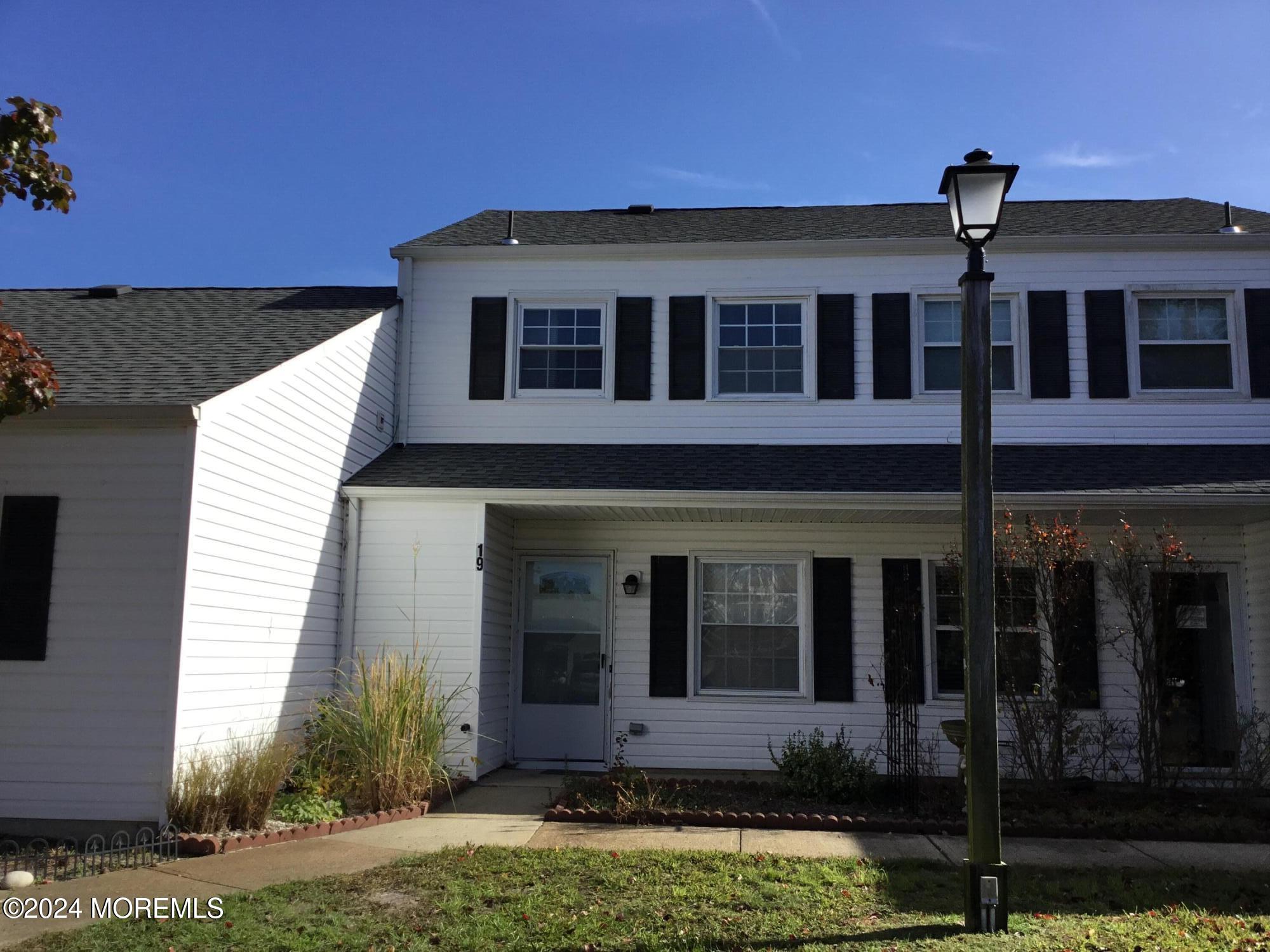 19 Chesapeake Court
