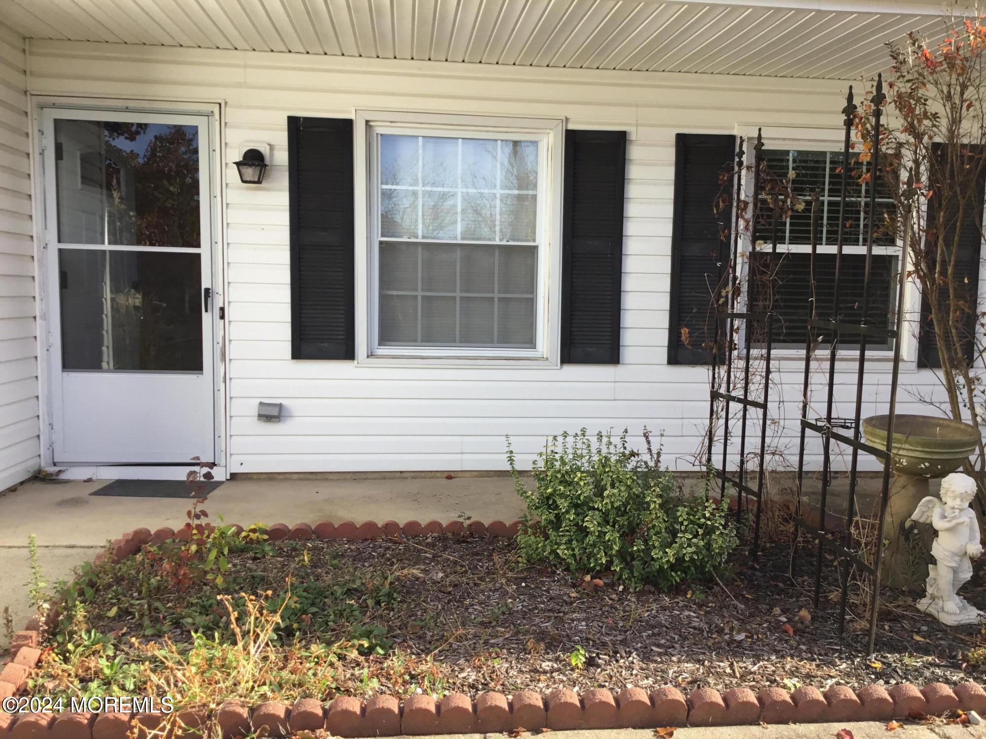 19 Chesapeake Court
