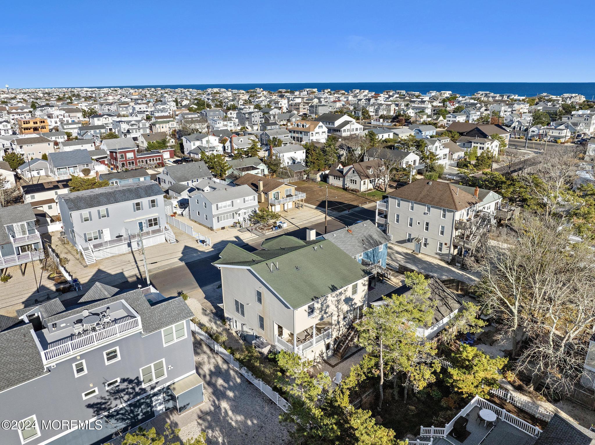 38 W New Jersey Avenue, A