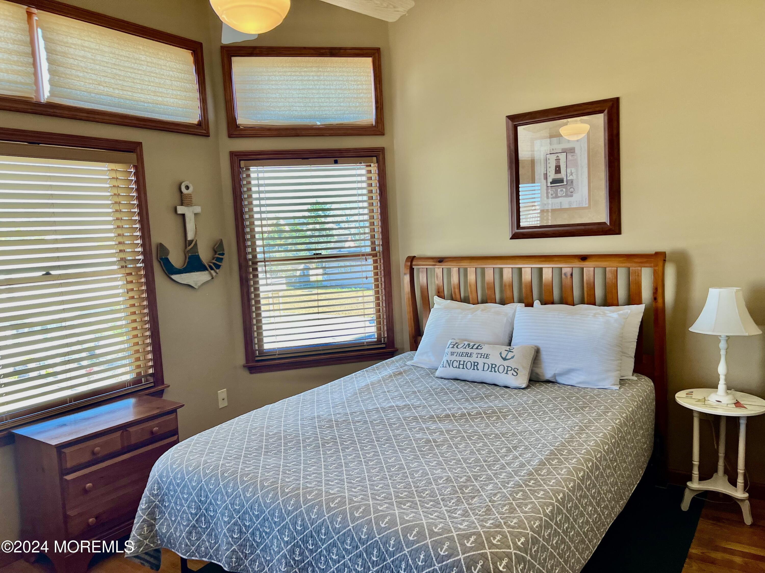 38 W New Jersey Avenue, A