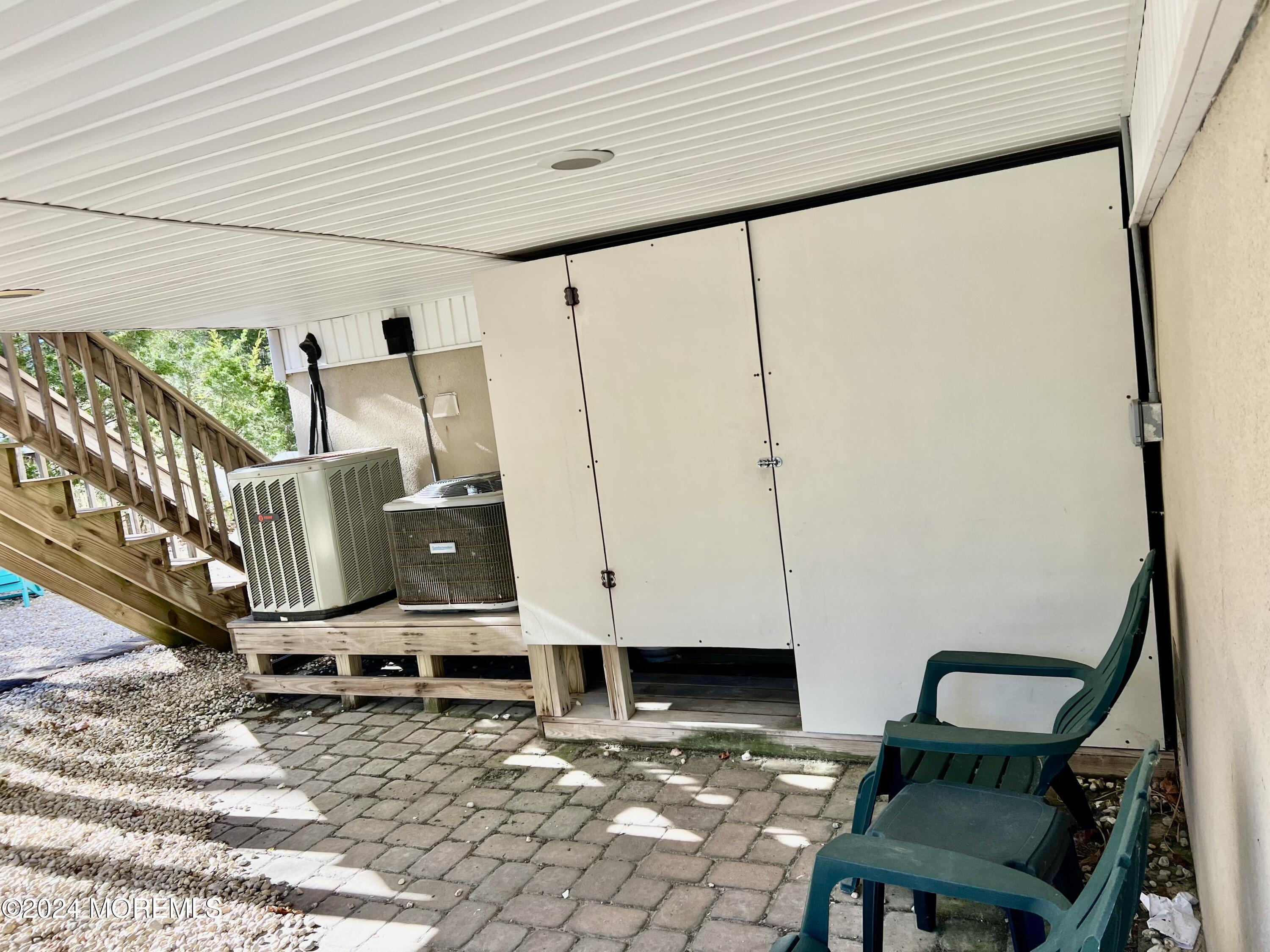 38 W New Jersey Avenue, A