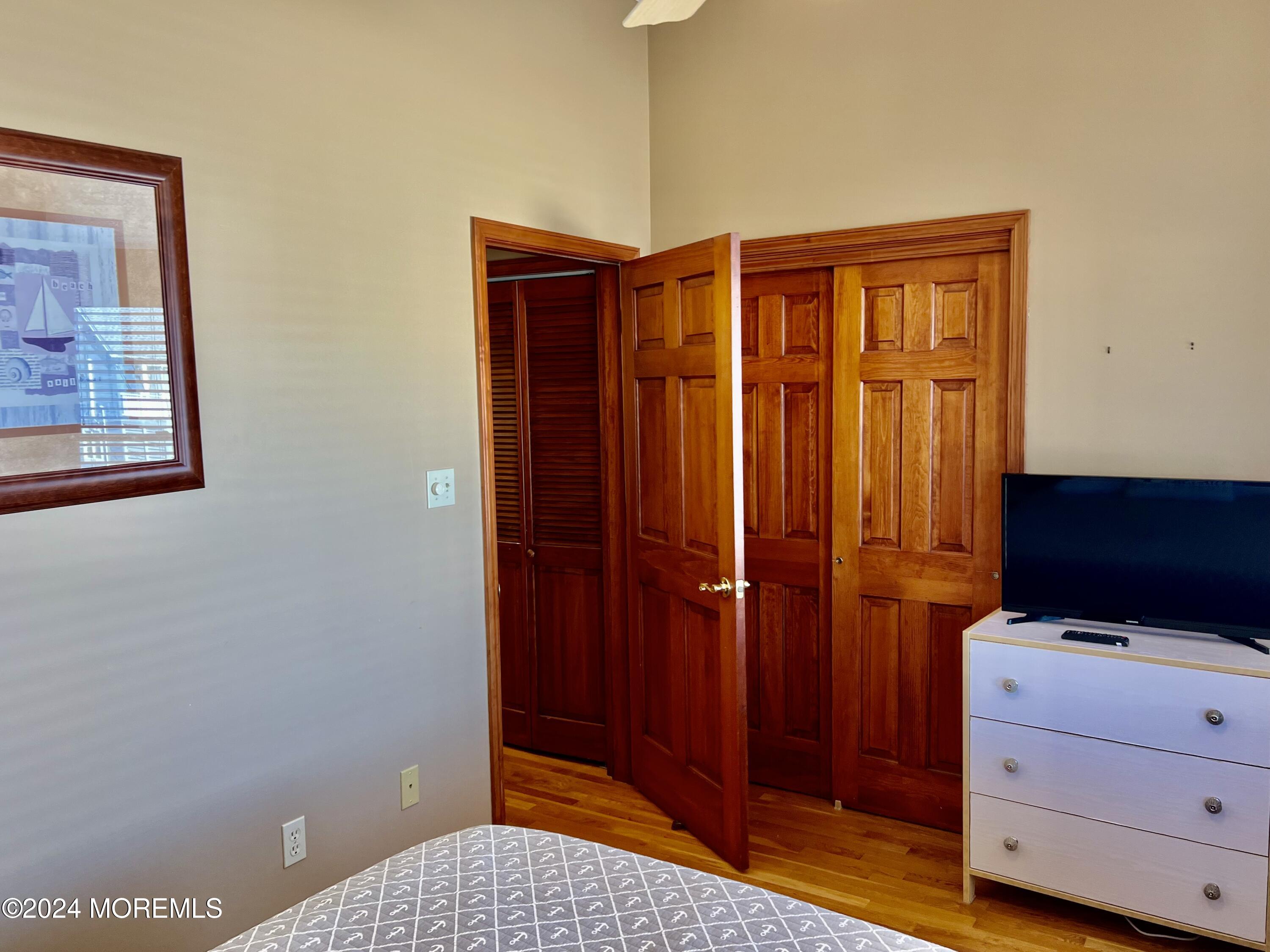 38 W New Jersey Avenue, A