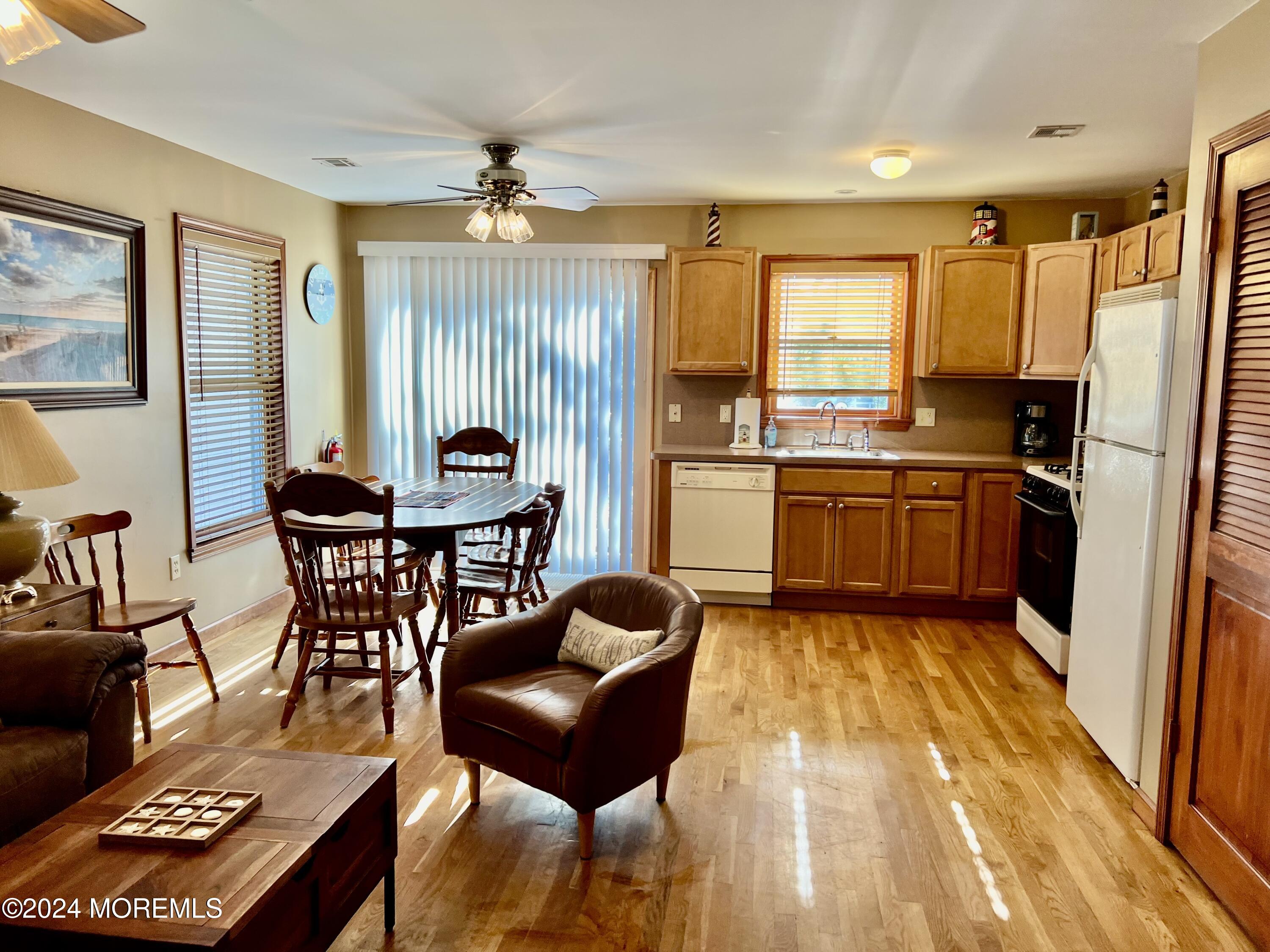 38 W New Jersey Avenue, A