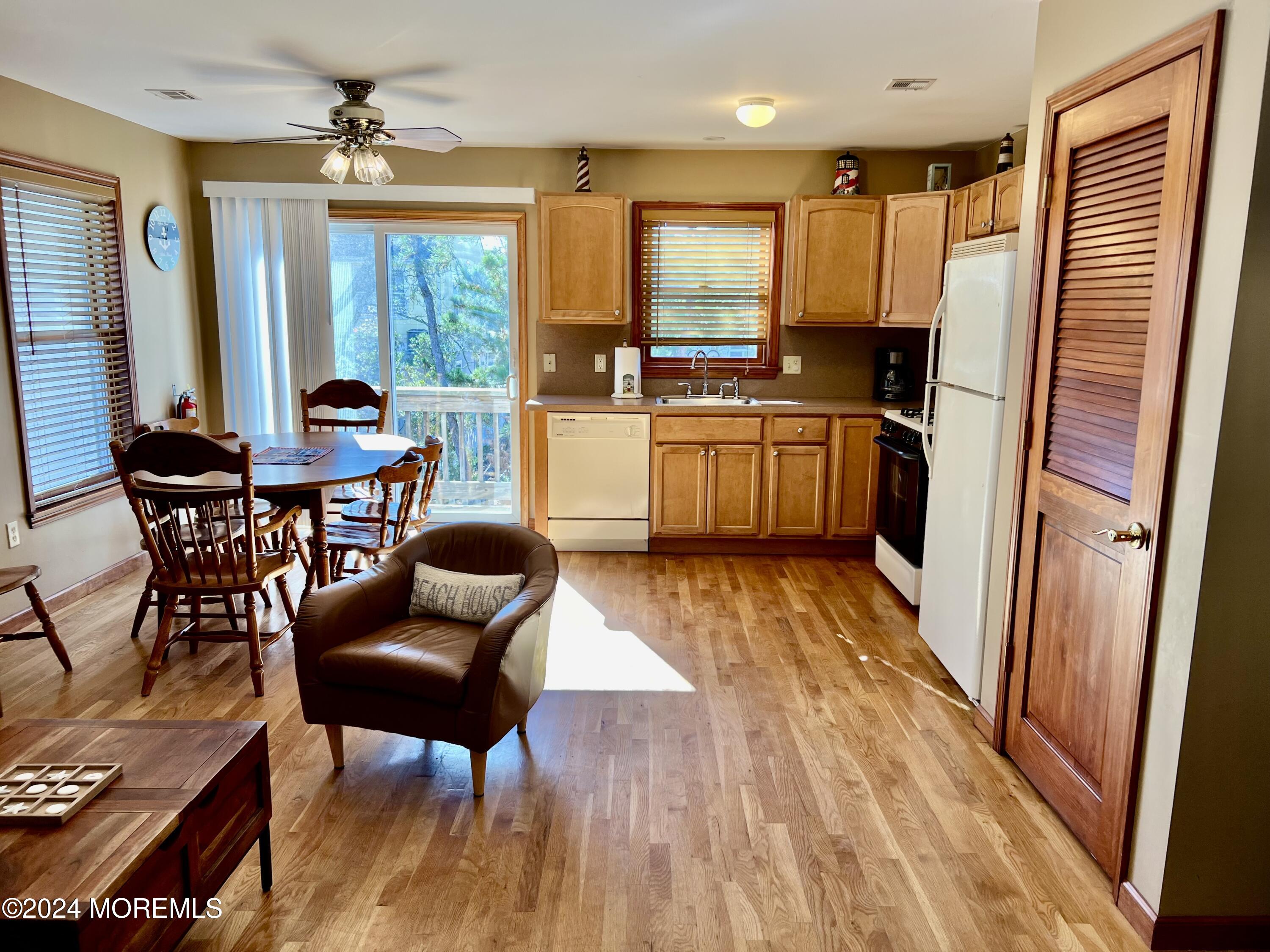 38 W New Jersey Avenue, A