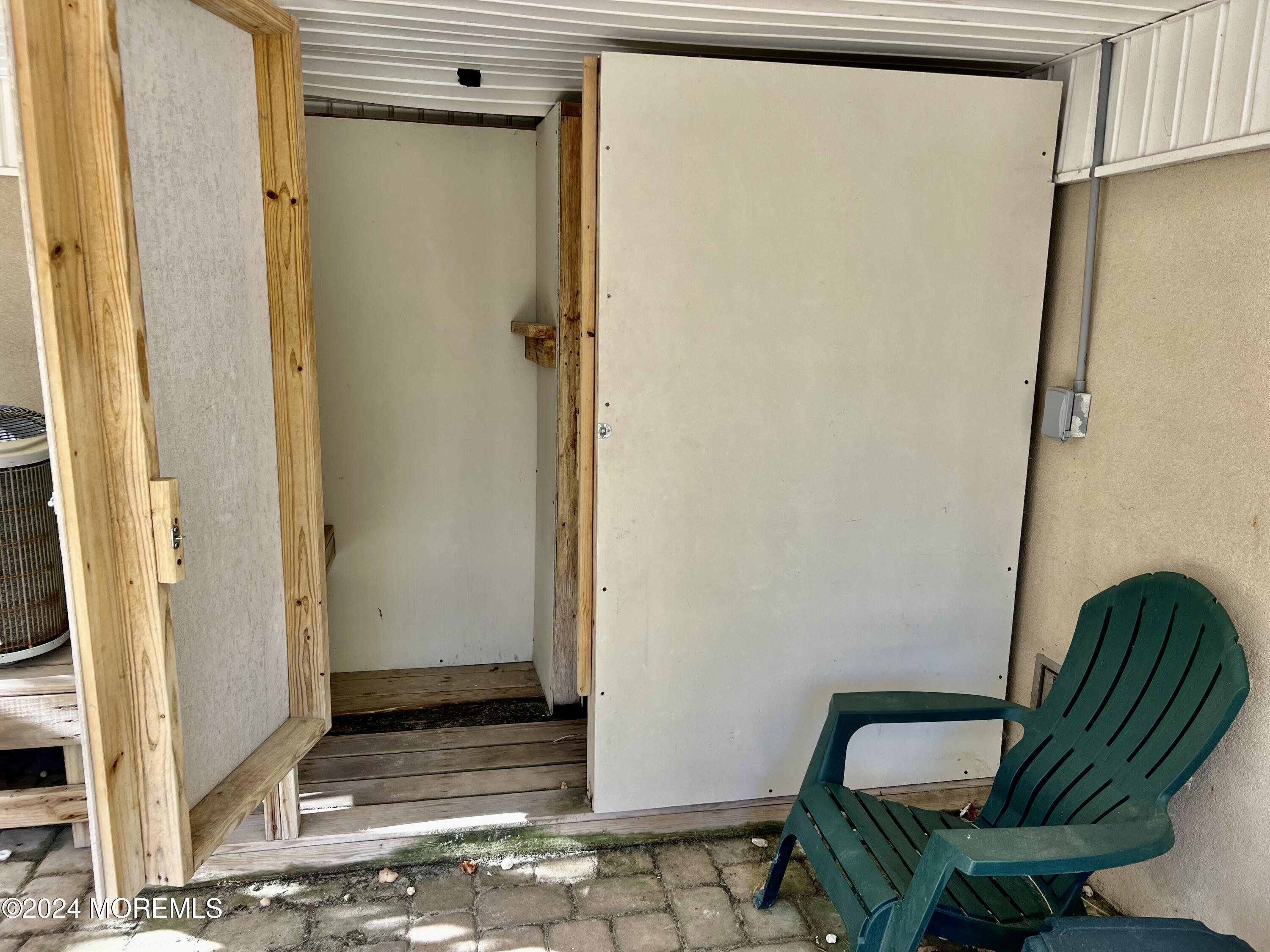 38 W New Jersey Avenue, A