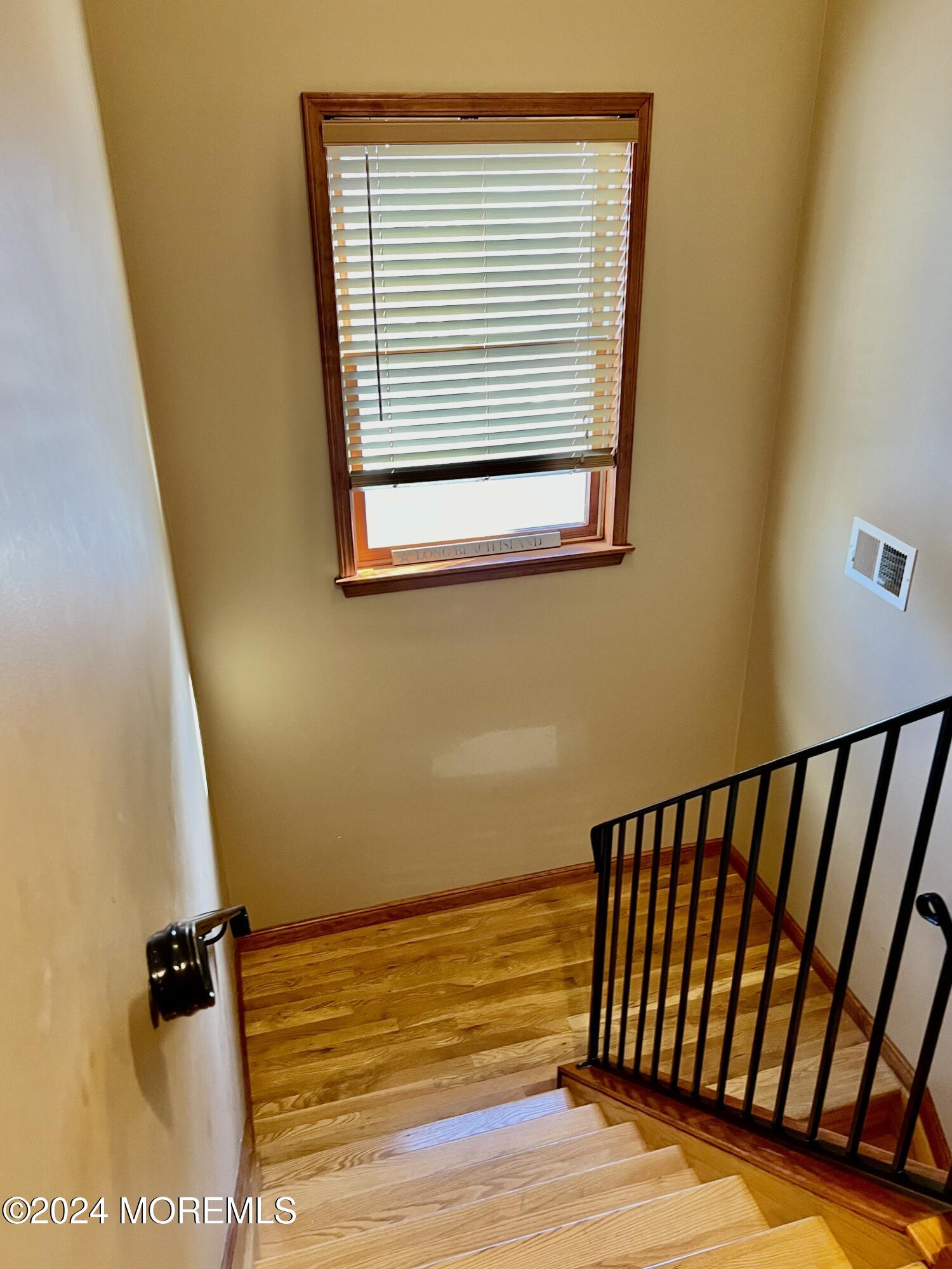 38 W New Jersey Avenue, A