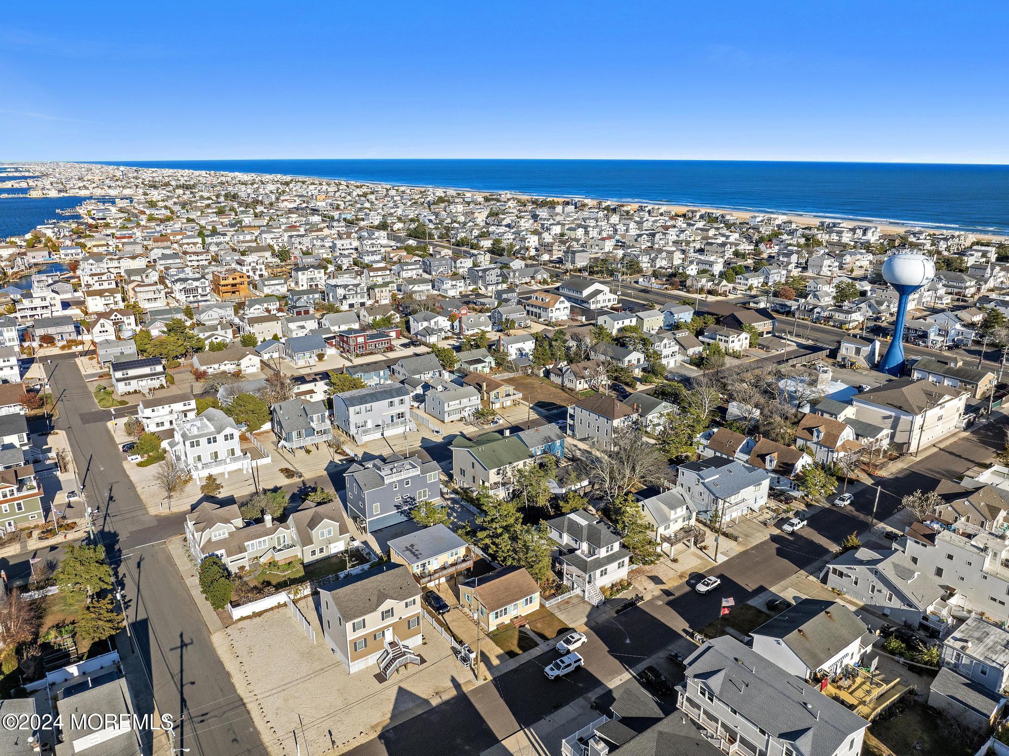 38 W New Jersey Avenue, A