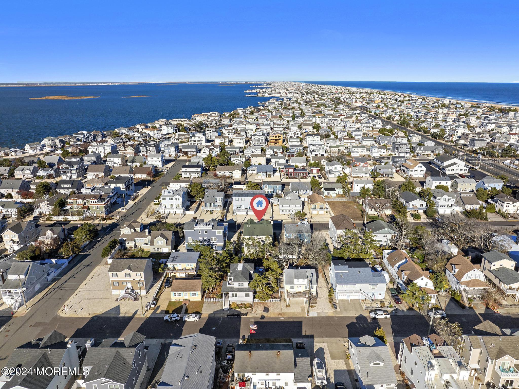 38 W New Jersey Avenue, A