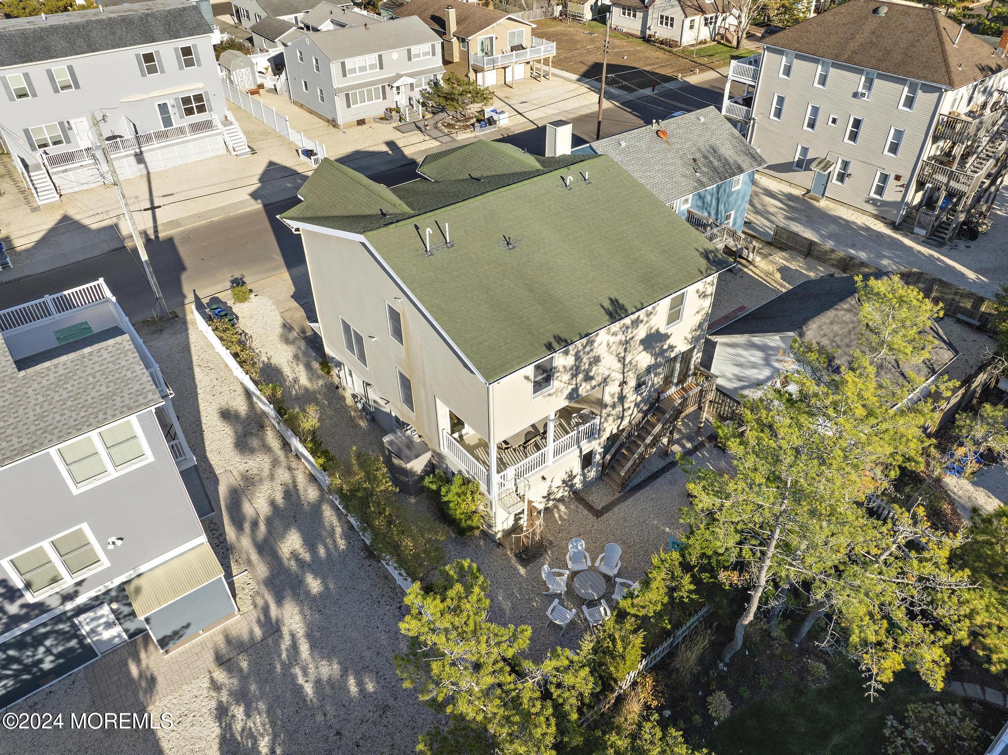 38 W New Jersey Avenue, A