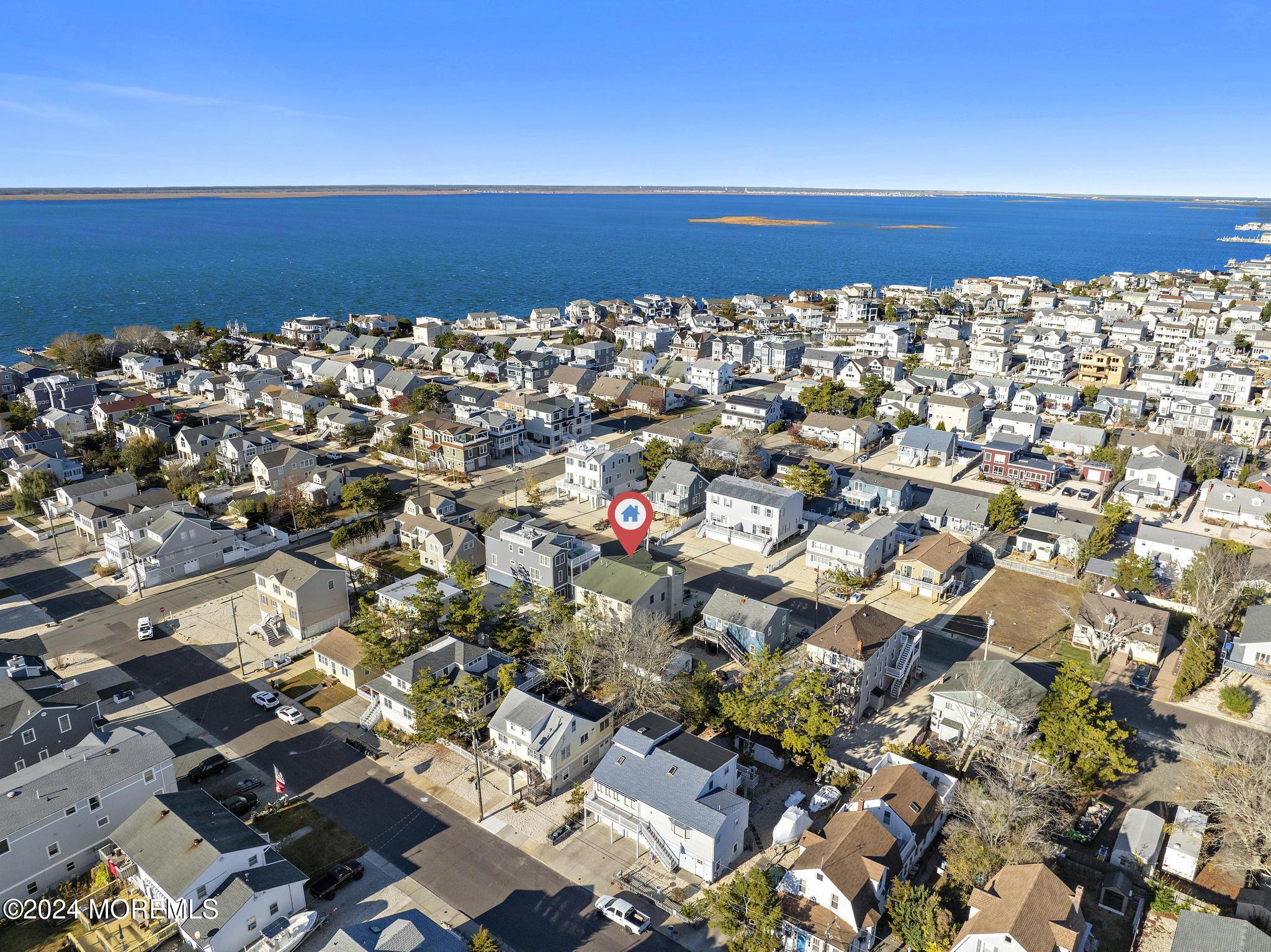 38 W New Jersey Avenue, A