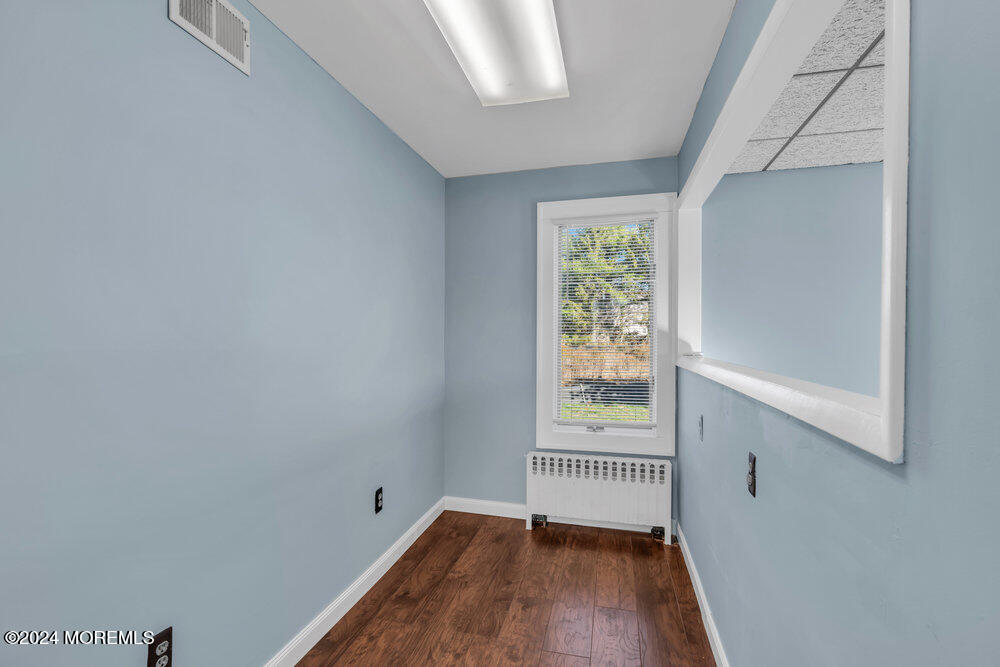 403 Hooper Avenue
