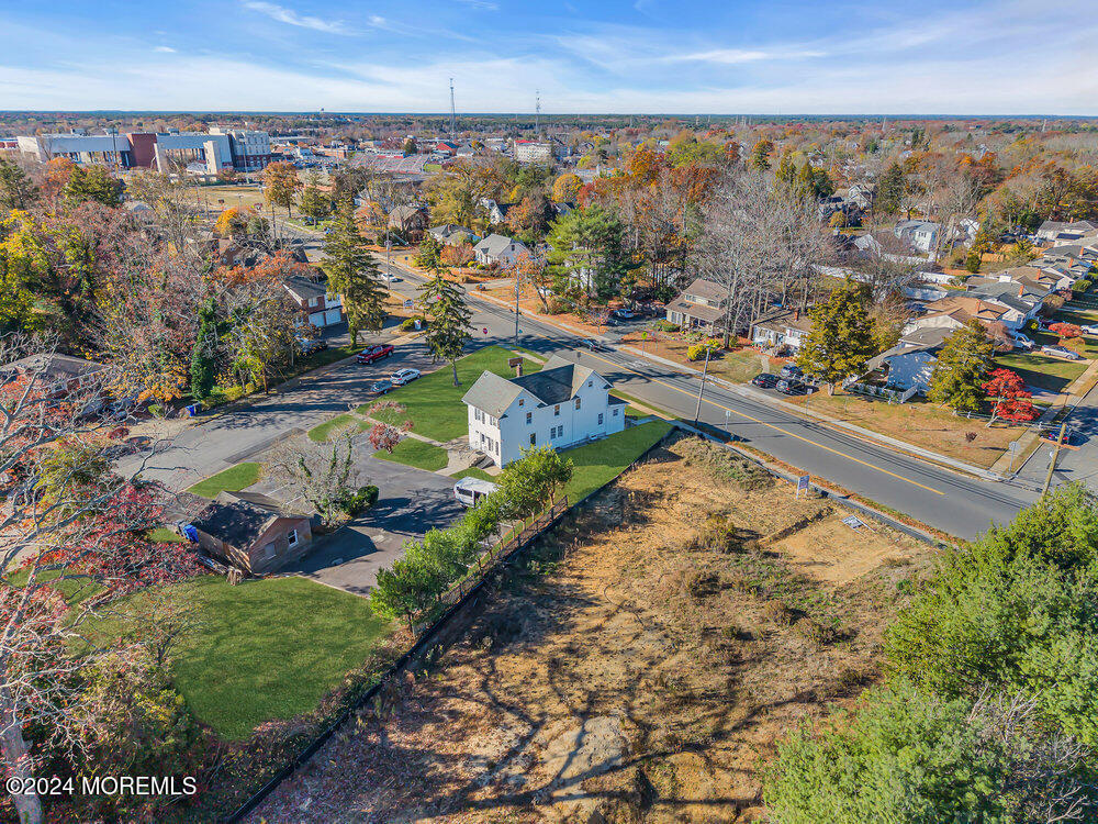 403 Hooper Avenue
