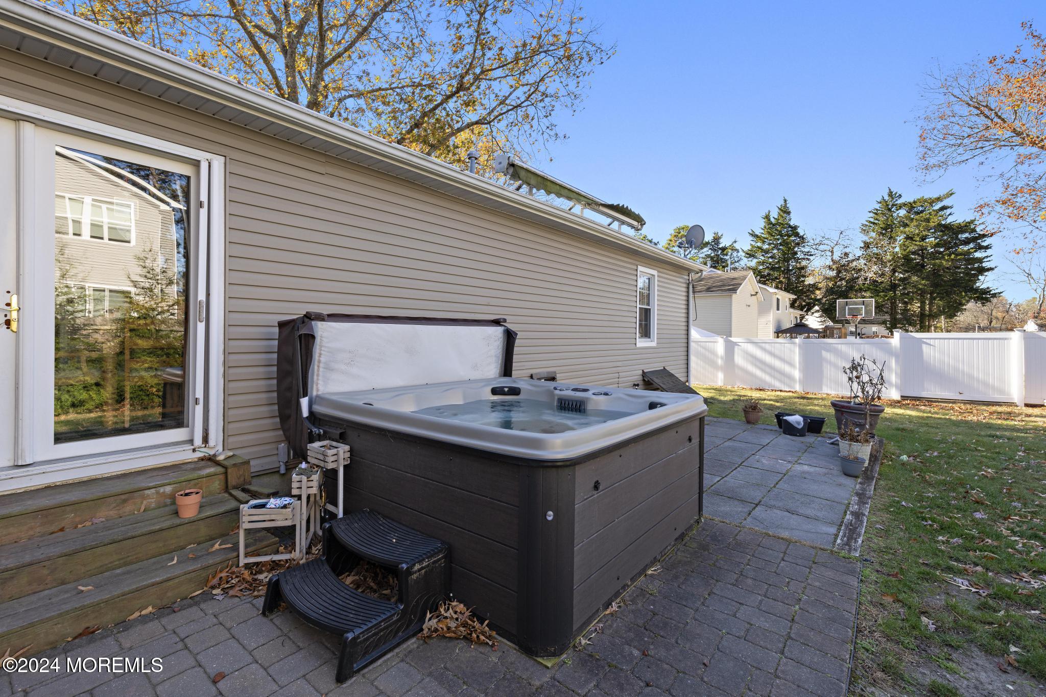 89 Poplar Street