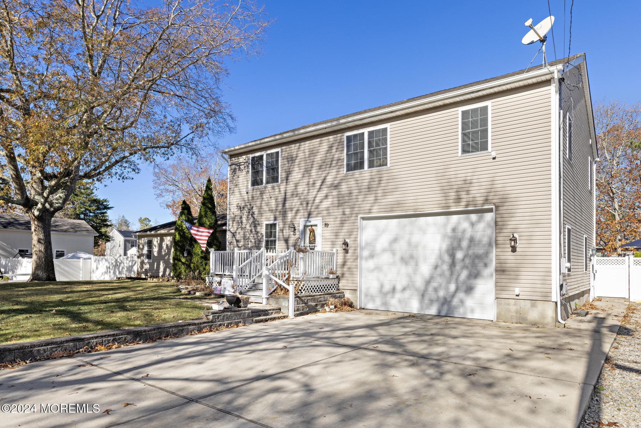 89 Poplar Street