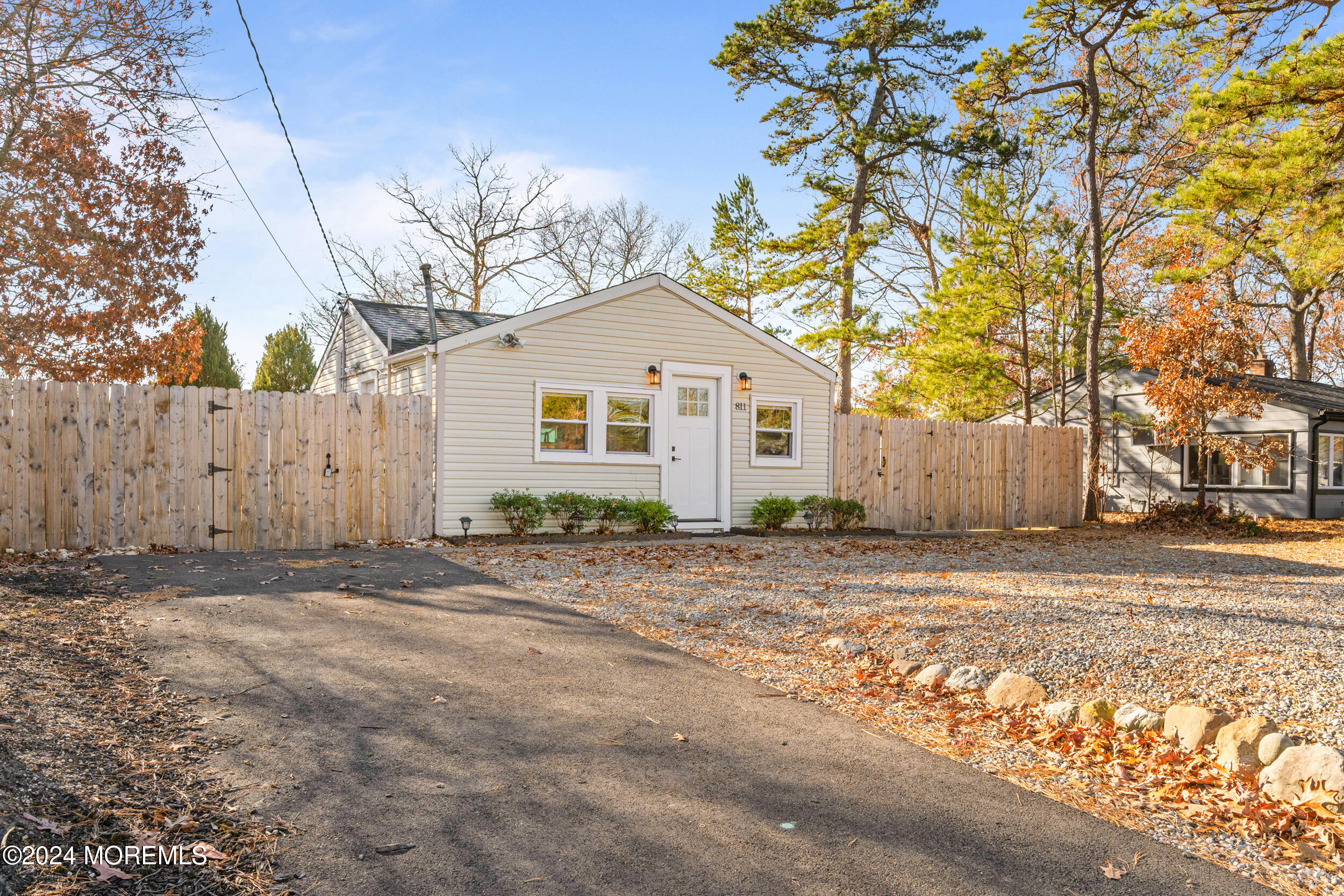811 Pensacola Road