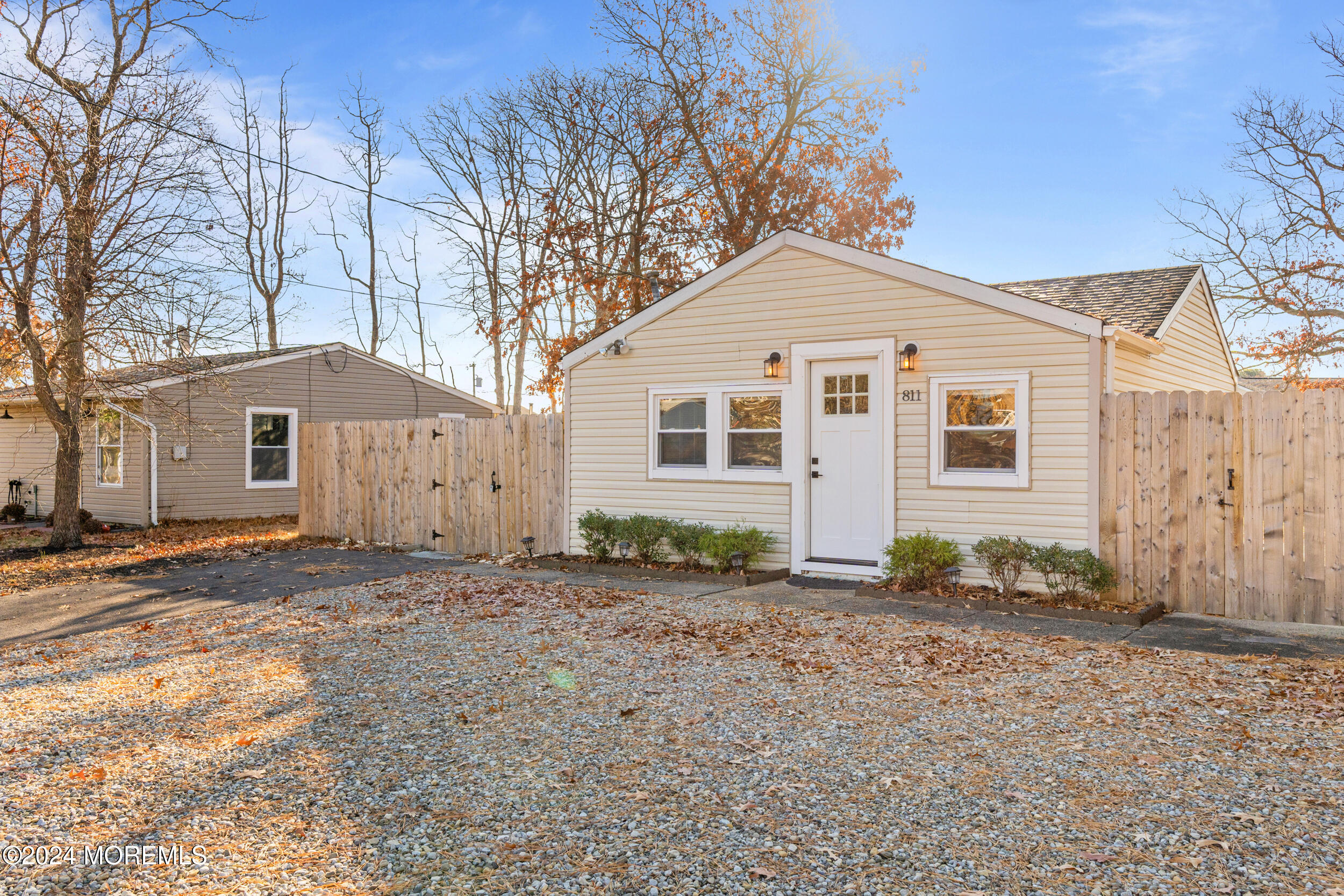 811 Pensacola Road