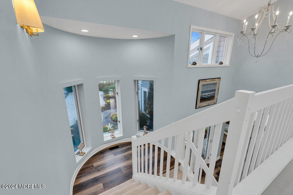 739 Fairview Lane