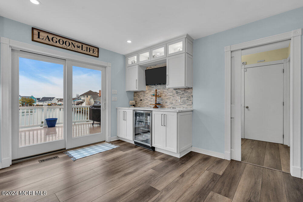 739 Fairview Lane