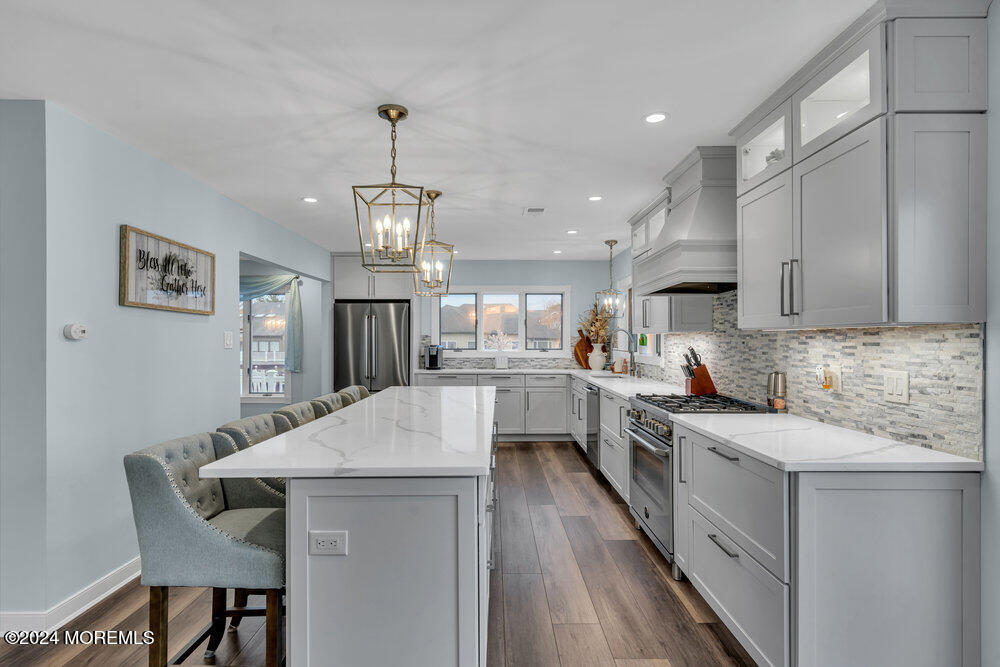 739 Fairview Lane