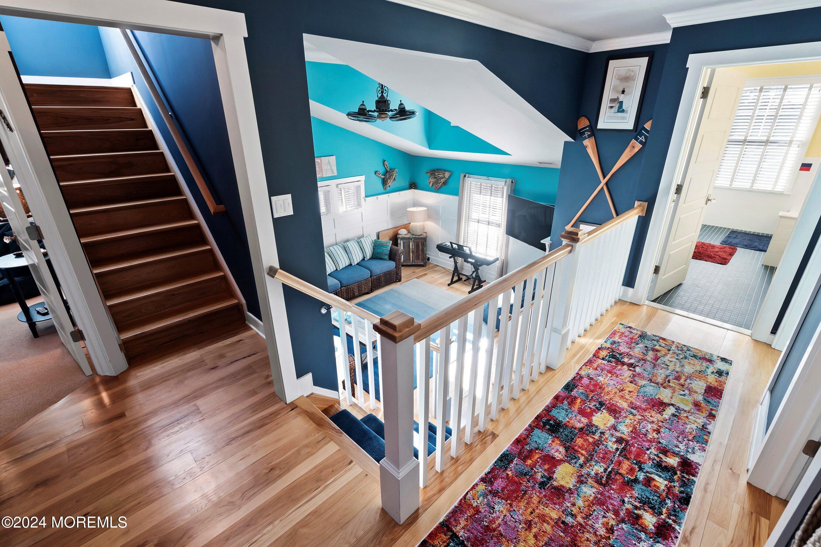11 W Muriel Avenue