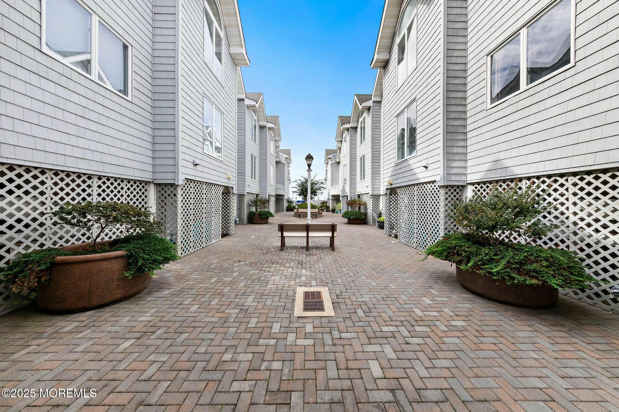 420 8th Street 2