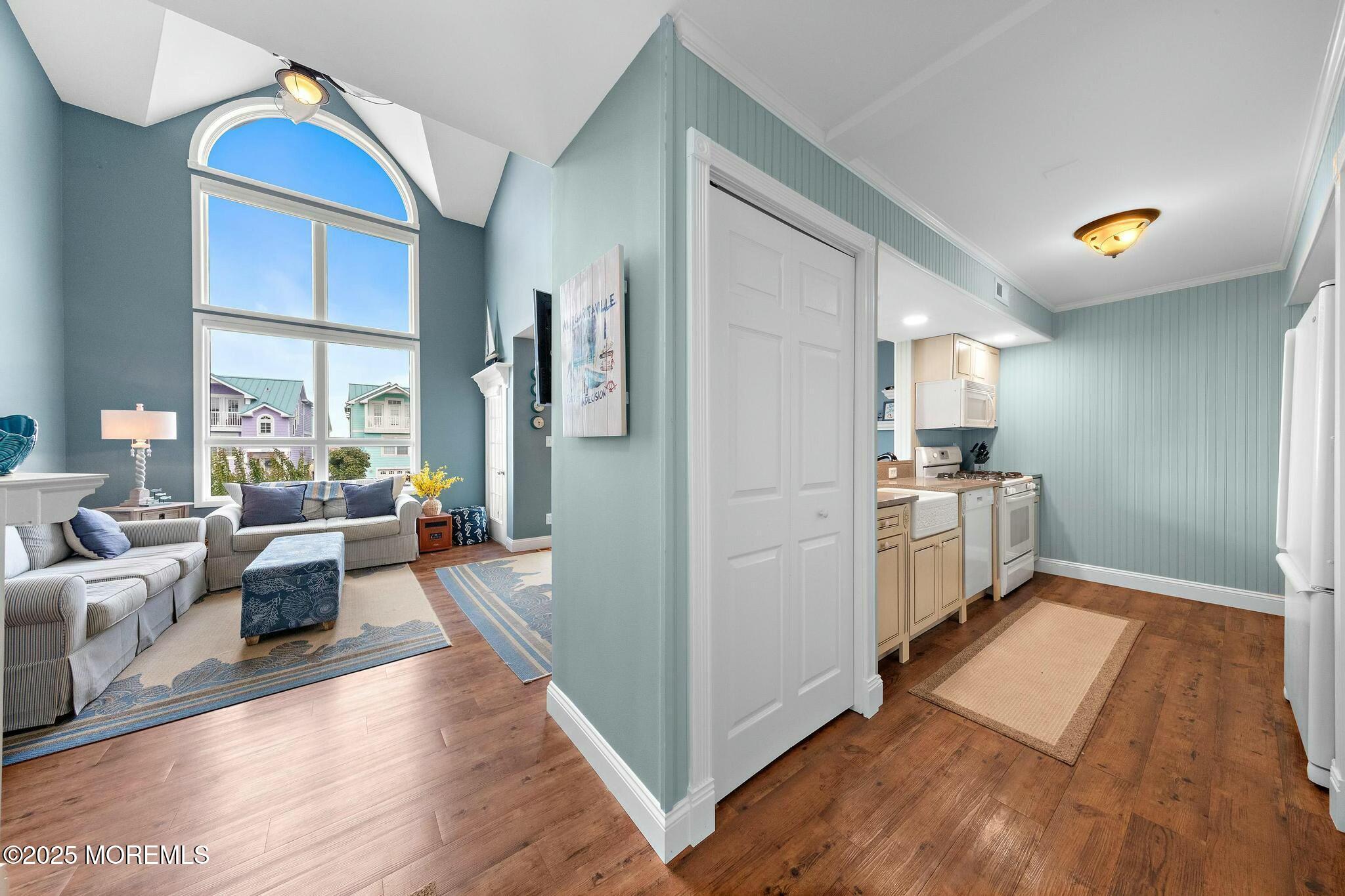 420 8th Street 2