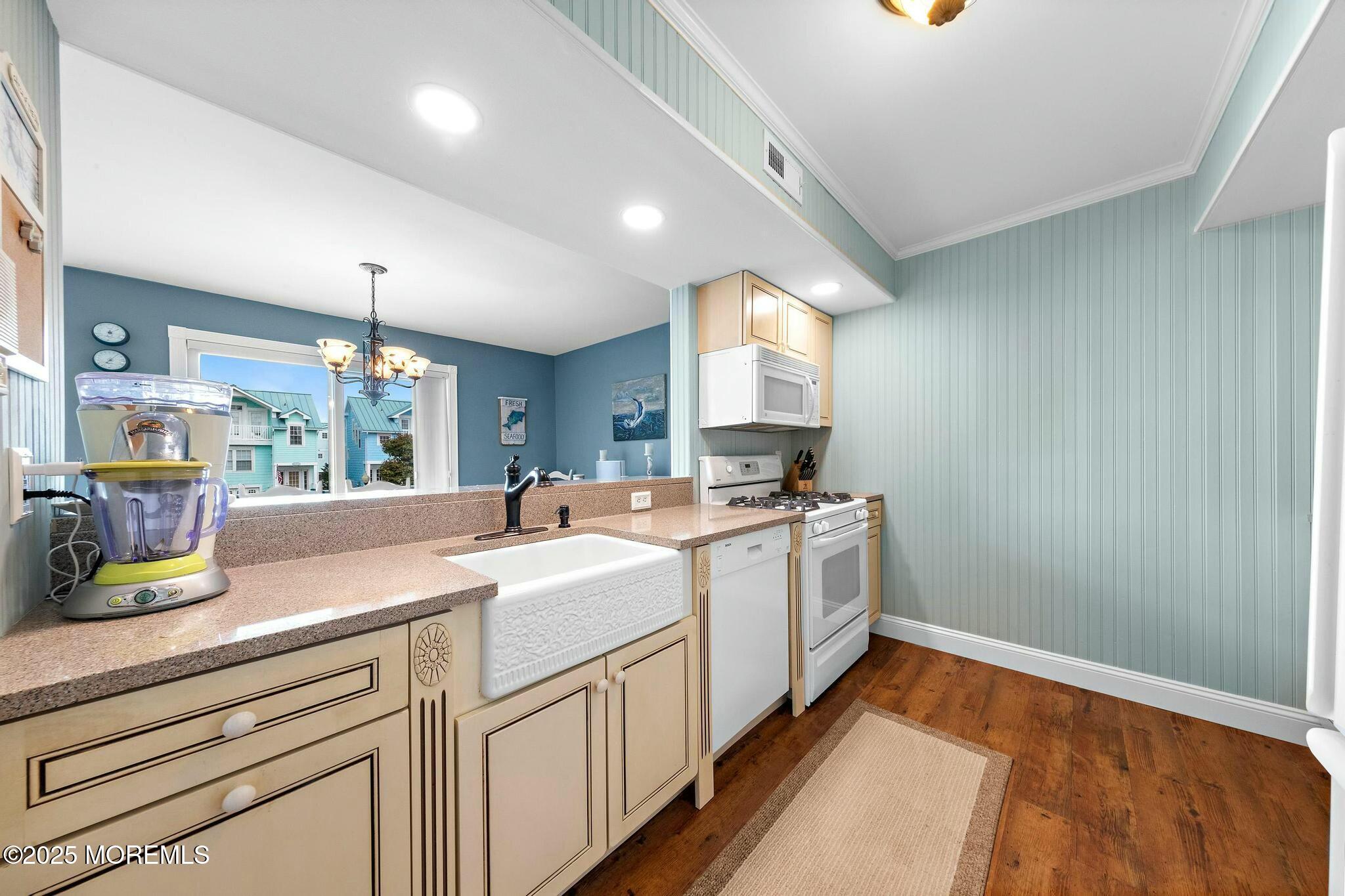 420 8th Street 2